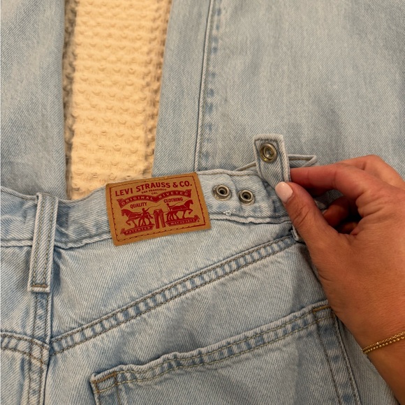 Levi’s Women’s Cinch Baggy - Picture 7 of 8